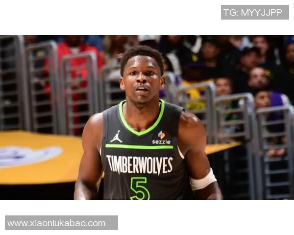 爱德华兹30投16中怒砍40分，赛季第8次贡献40+